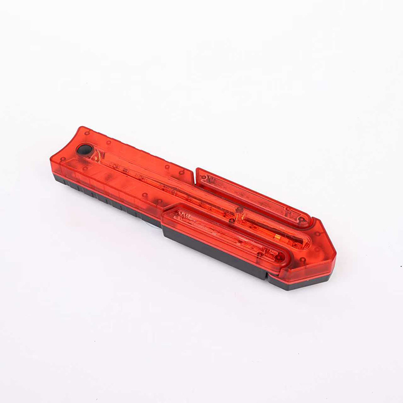 【レッド】矢印アローくん 高輝度LED矢印板 マグネット付 視認性500m 点灯時間8~25時間 約500g 誘導灯 警告灯 交通整理 仮設標識 スノーポール代用 あかりファクトリー