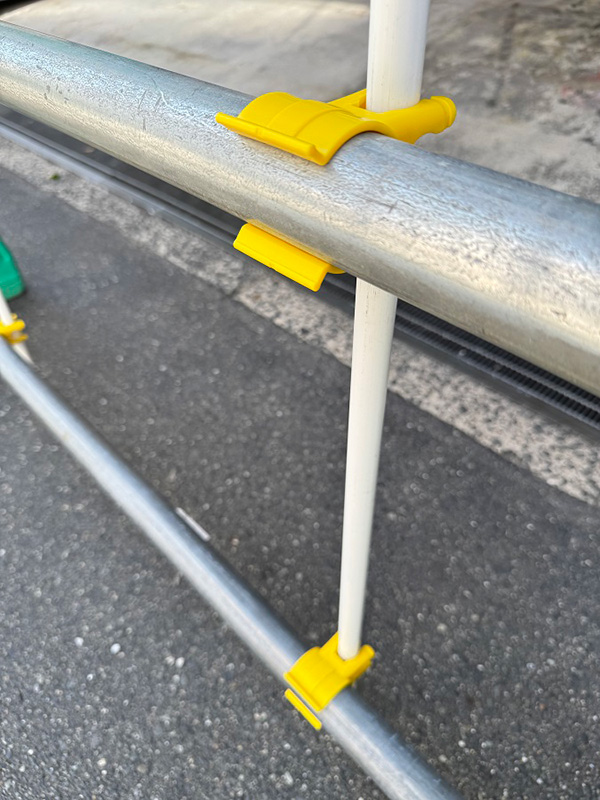 プラスポット のぼり旗・単管固定 チューブライト・電源コード単管ガイド 48.6単管用 イエロー アラオ