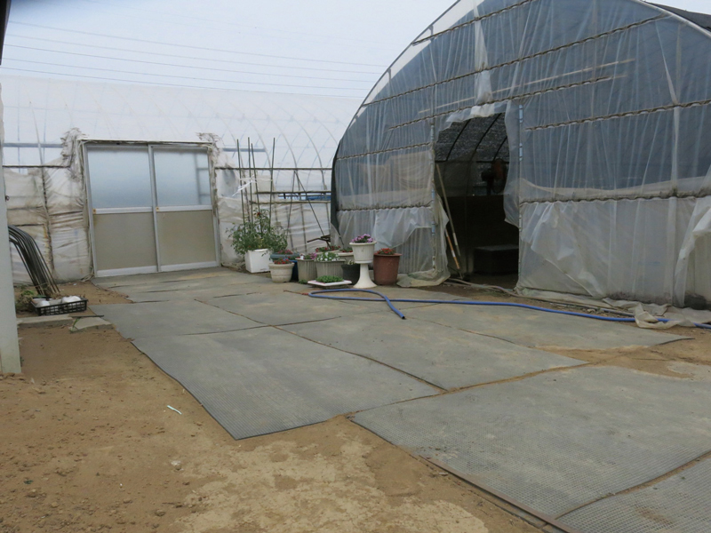 樹脂製敷板 ジュライト10 910mm×1,820mm 総厚10mm 薄肉タイプ 歩行者・台車向け 養生用 シボ加工 再生ポリエチレン製 京葉興業