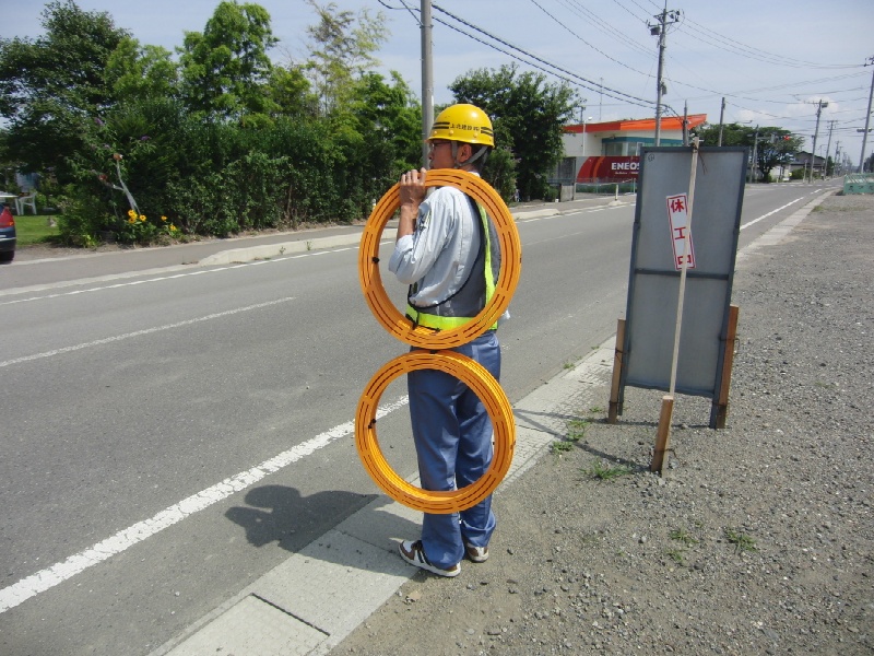 市場 ピタリング 体感マット 工事現場 建設現場 安全グッズ 安全用品 簡易式体感マット 道路工事 注意喚起 保安施設 保安用品 規制 安全対策 音  車両 備品 安全 保安 現場 建築現場 作業現場 工事用品