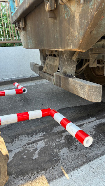 【2本1セット】キャタGUARD バックホー 重機 挟まれ防止 ポール60φ×900L 安全対策 注意喚起 工事現場 ゼロ災 AR-1339 アラオ ARAO