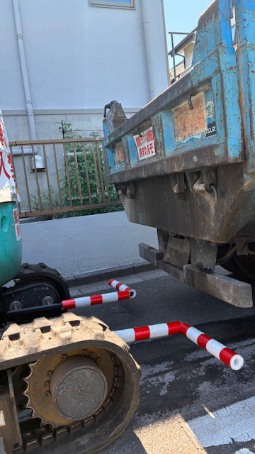 【2本1セット】キャタGUARD バックホー 重機 挟まれ防止 ポール60φ×900L 安全対策 注意喚起 工事現場 ゼロ災 AR-1339 アラオ ARAO