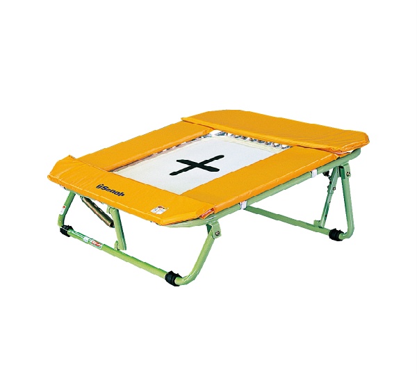 トランポリン　角型 ミニトランプ　角型 AT063000 1140×1140 25kg 体操器具