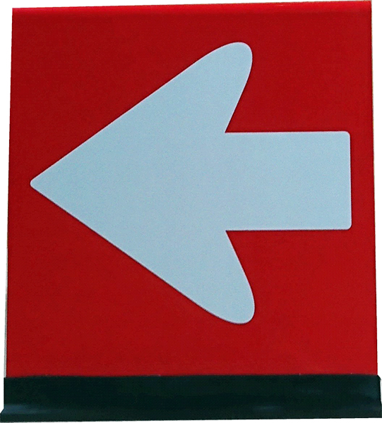 逆輸入 山型方向板 矢印反射 黄色地で赤矢印 赤地で白矢印 工事現場安全確保 方向指示板 矢印型看板マーク 安全保安用品 